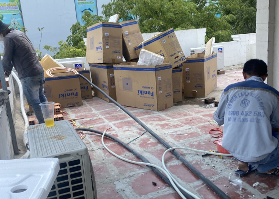 Dịch vụ tháo lắp máy lạnh tại nhà Quận 12